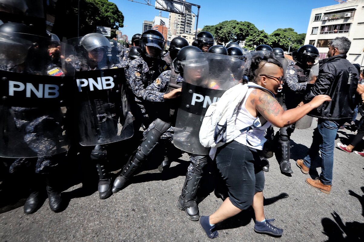 La Pnb Dispersó Protesta Por Fallas En Los Servicios - riot city roblox